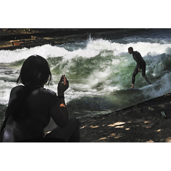 München, Eisbach, Surfer