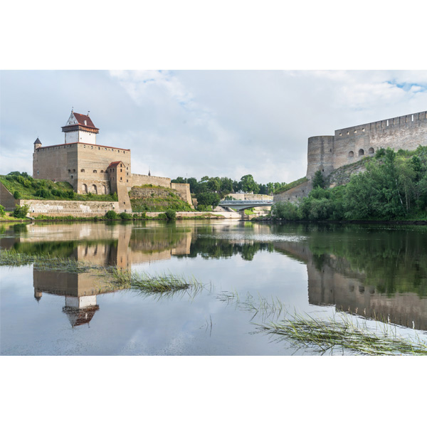 Narva Hermannsfestung, Festung Iwangorod, Fluss Narva
