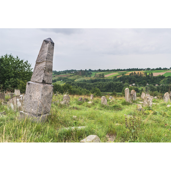 Braclaw, alter jüdischer Friedhof, Obelisk 