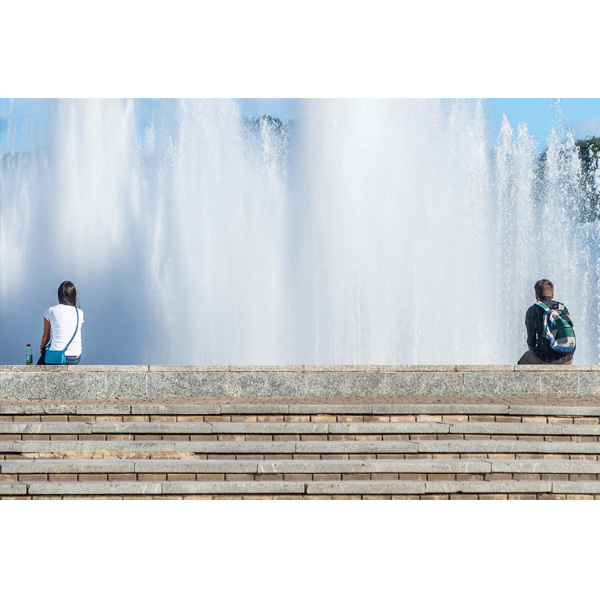 Minsk, Oktoberplatz, Wasserspiel 